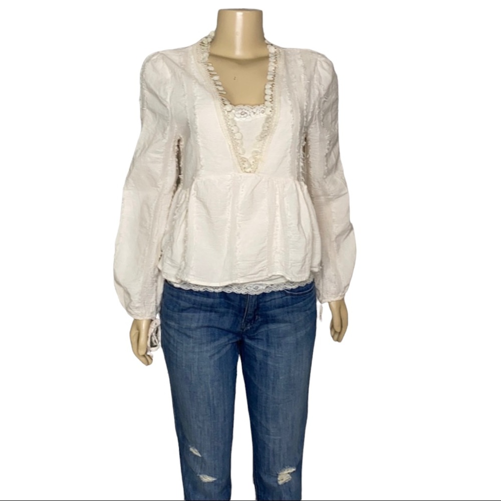 Hummingbird cream empire crop top size M